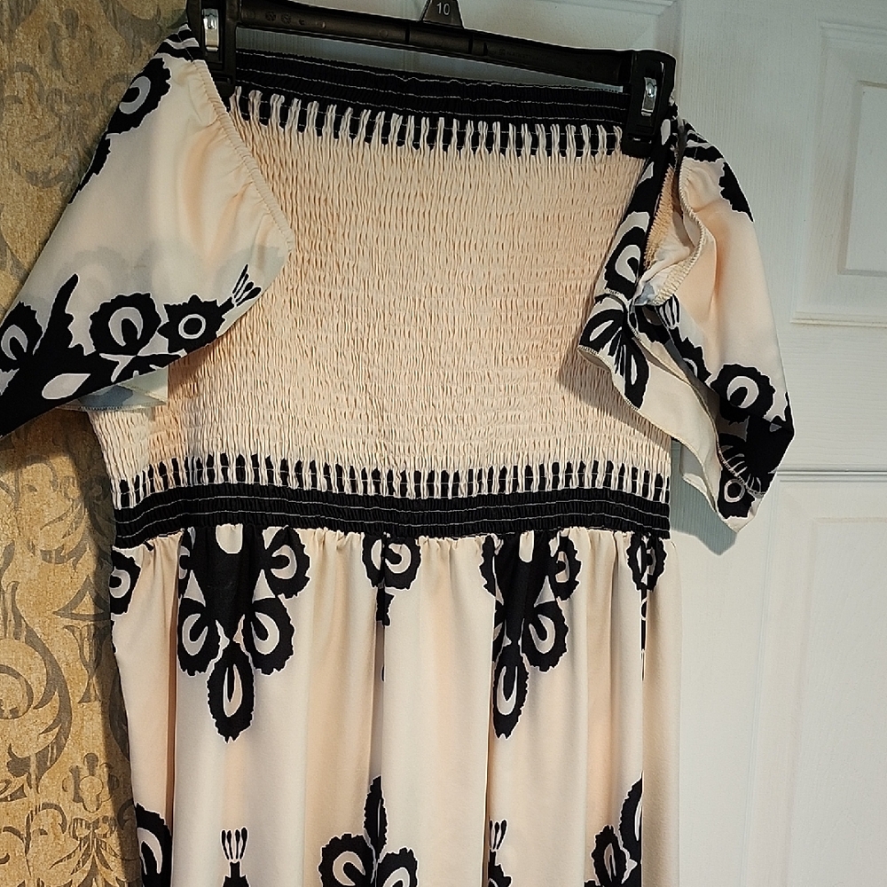 4/$20 SHEIN Cream and White Off-Shoulder Puff Sleeve Sundress